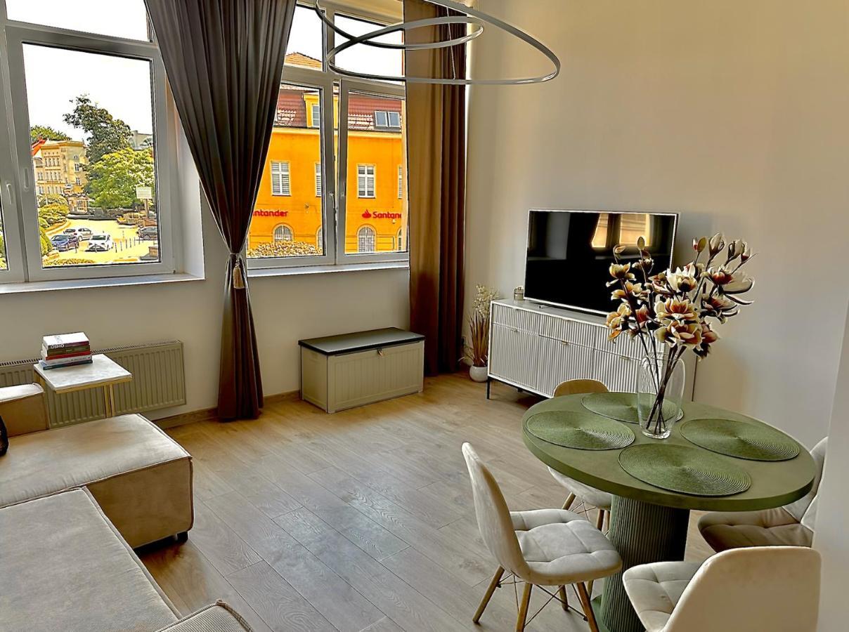 Apartamento Loft Przy Placu Niepodleglosci Jelenia Góra Exterior foto