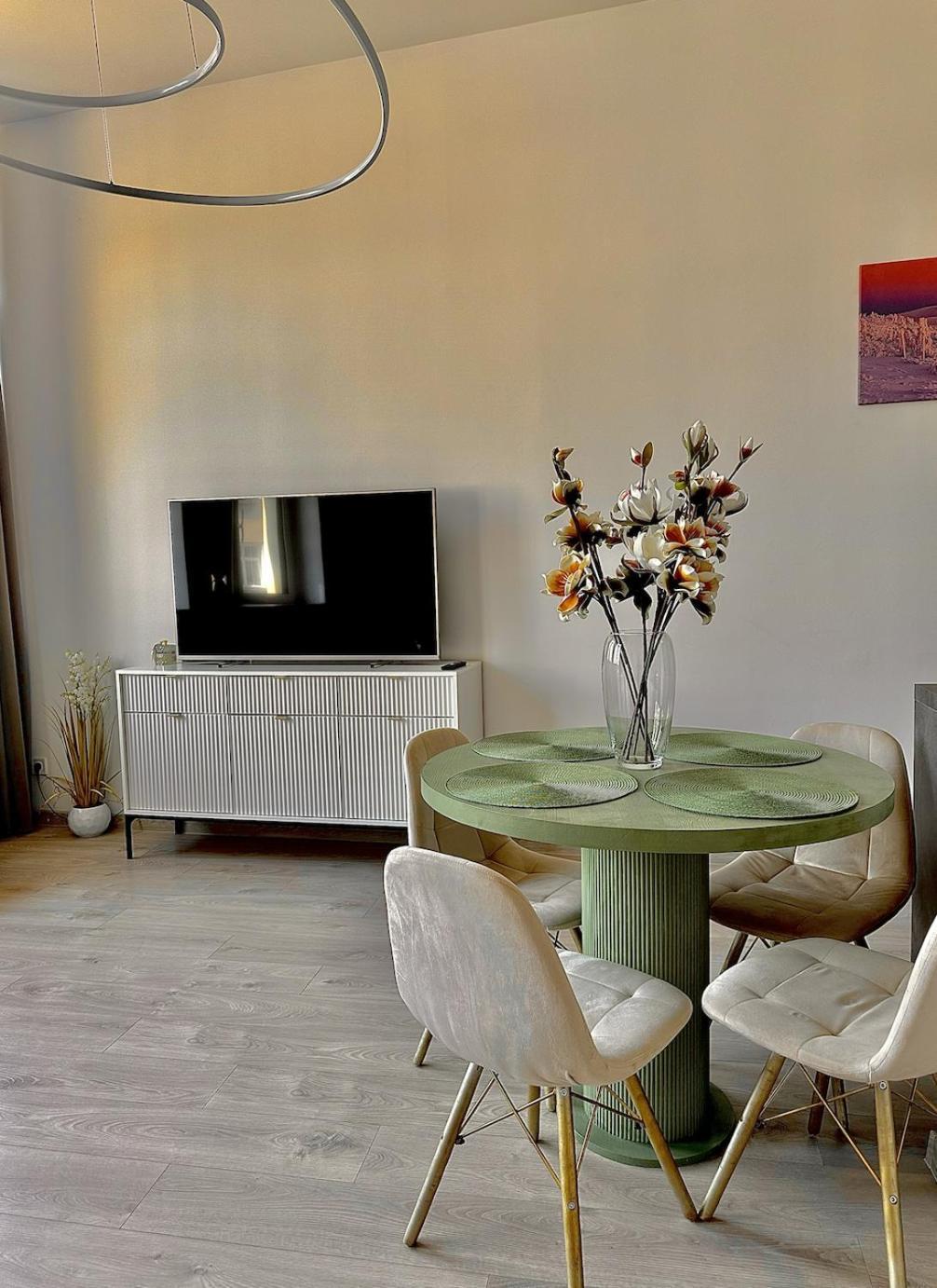 Apartamento Loft Przy Placu Niepodleglosci Jelenia Góra Exterior foto